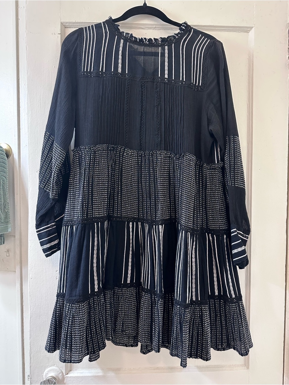 ✨Zara✨Womens Black Tiered Long-Sleeve Boho Dress